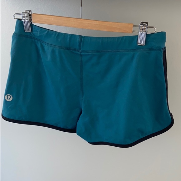 Lululemon teal shorts - Picture 2 of 5